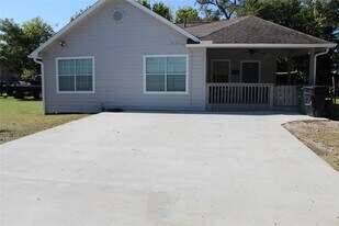 2914 Pitzlin St in Houston, TX - Building Photo