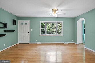 44604 Smiths Nursery Rd in Hollywood, MD - Building Photo - Building Photo