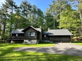 61 Preston Ln in Salisbury, CT - Building Photo