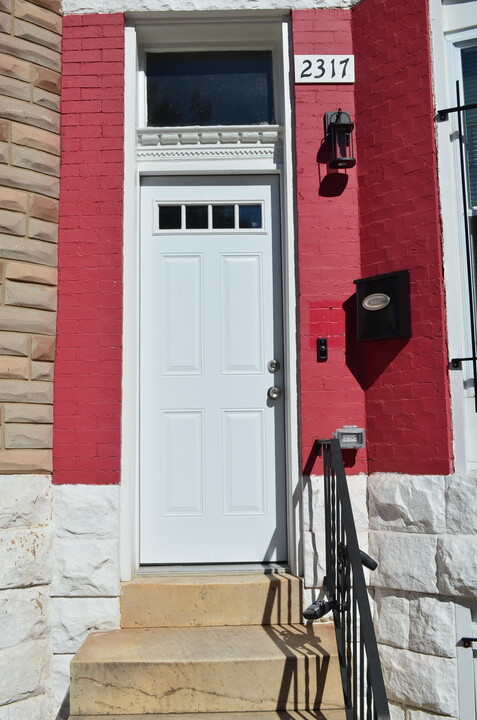 2317 Druid Hill Ave in Baltimore, MD - Foto de edificio