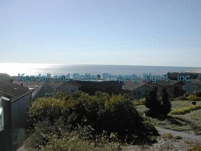 480 Sand Dollar Dr in Watsonville, CA - Building Photo - Building Photo