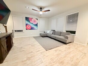 1204 Flint Knapper Dr in Georgetown, TX - Building Photo - Building Photo