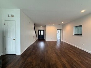 1813 SW Pine Ave in Bentonville, AR - Building Photo - Building Photo