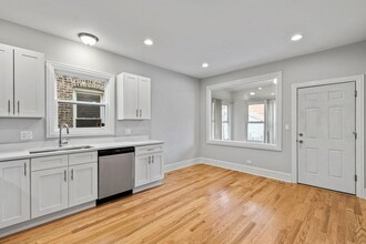 3847 W School St in Chicago, IL - Building Photo - Building Photo
