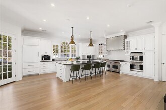 218 Croton Ave in Mt Kisco, NY - Building Photo - Building Photo