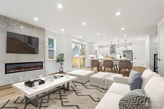 915 6th St SE in Auburn, WA - Building Photo - Building Photo