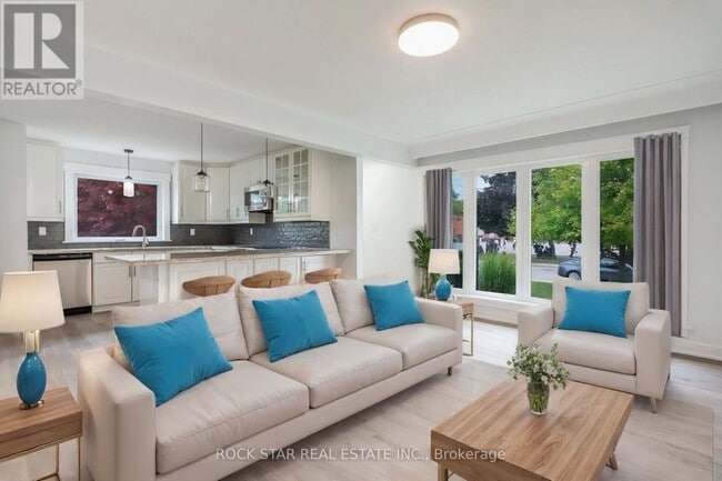 16 Wildewood Ave in Hamilton, ON - Building Photo - Building Photo