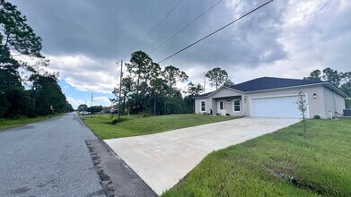 1006 Westunder St SE in Palm Bay, FL - Building Photo - Building Photo