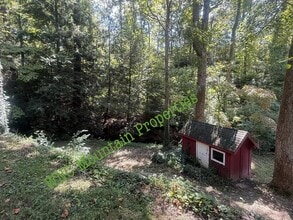 101 Hemphill Rd in Asheville, NC - Building Photo - Building Photo