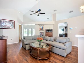 1549 Chepacket St in Brandon, FL - Building Photo - Building Photo