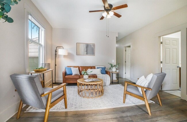 property at 311 Robey Pl SE