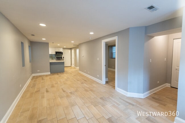 1924 N Honore St in Chicago, IL - Building Photo - Building Photo