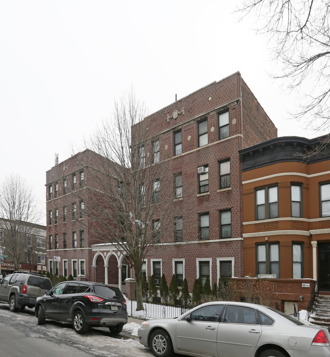 1384 Carroll St in Brooklyn, NY - Foto de edificio