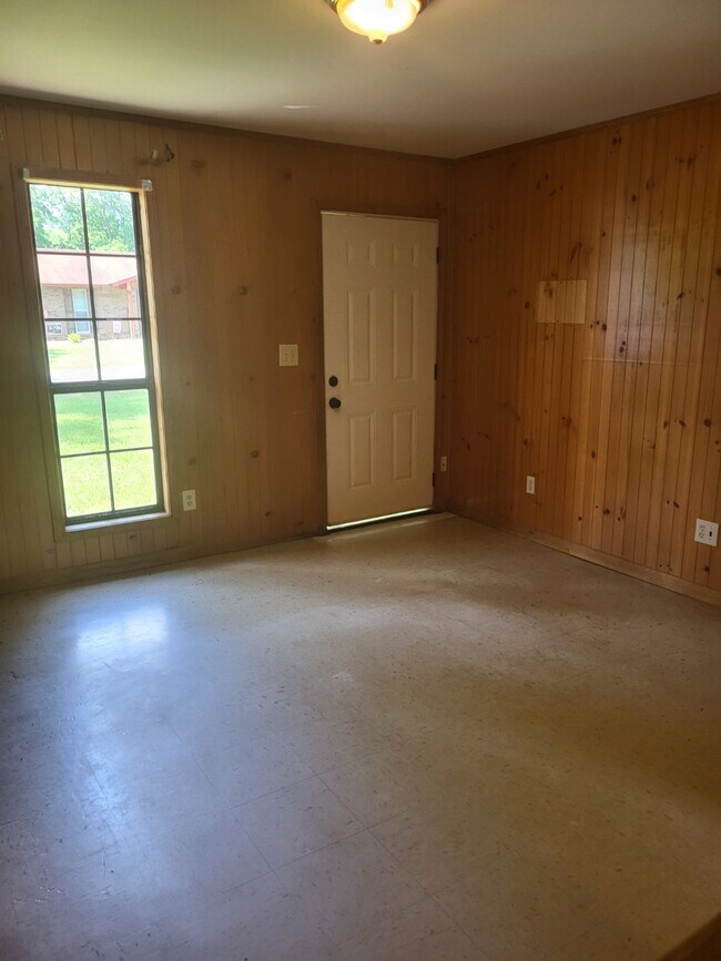 223 Chenault St in Houston, MS - Building Photo - Building Photo