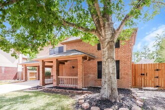 16415 Hidden Gate Ct in Sugar Land, TX - Building Photo - Building Photo