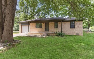 1014 O'Neal St in Jacksonville, AR - Building Photo