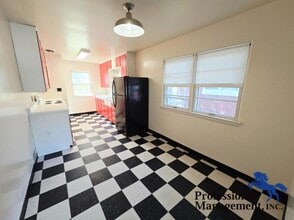 1324 Parkhill Dr in Billings, MT - Foto de edificio - Building Photo