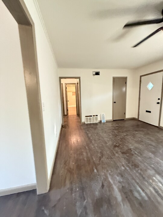 1819 S Irvington Ave in Tulsa, OK - Building Photo