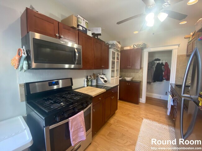 1746 Commonwealth Ave, Unit 5