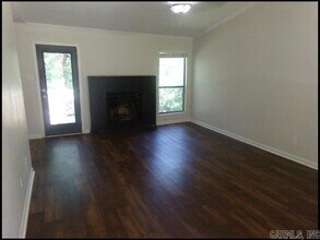 102 Pin Oak Cove in Maumelle, AR - Building Photo - Building Photo