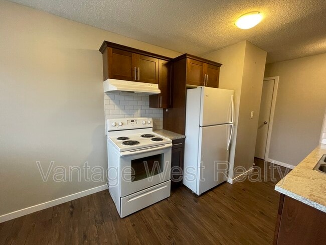 235 Husch Rd in Kelowna, BC - Building Photo - Building Photo