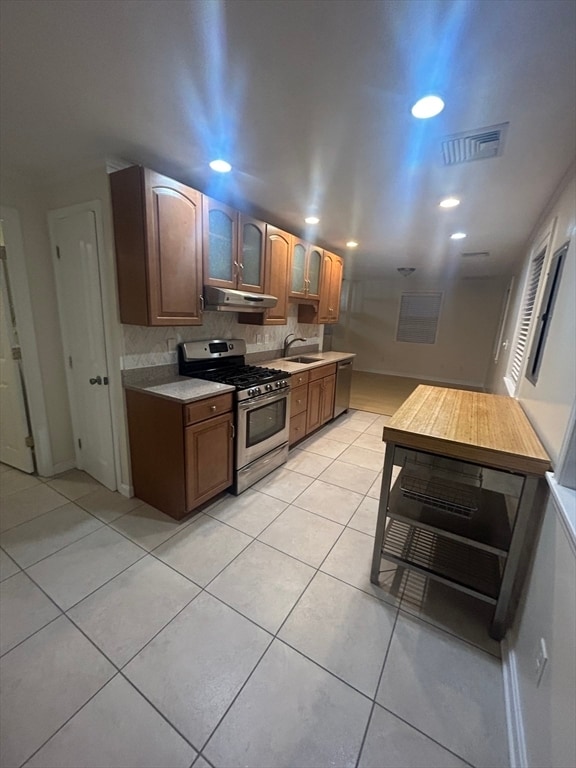 property at 36 Hunting St