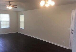 1004 Drover's Cove in Georgetown, TX - Building Photo - Building Photo