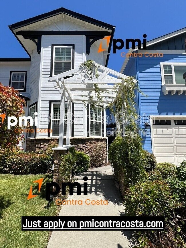 124 Molly Way in Walnut Creek, CA - Building Photo - Building Photo