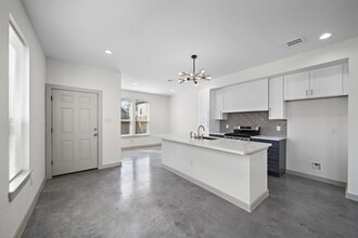 7924 Booker St in Houston, TX - Building Photo - Building Photo