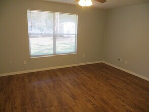 315 NW 19th Ln, Unit #4 in Gainesville, FL - Building Photo - Building Photo