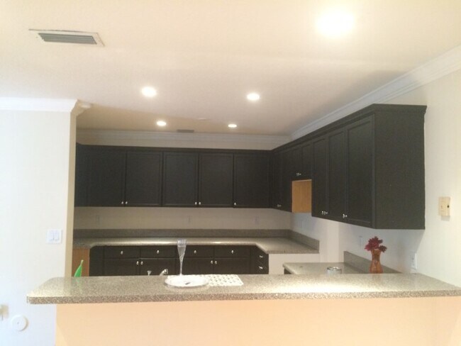 9217 NW 54th St in Sunrise, FL - Building Photo - Building Photo