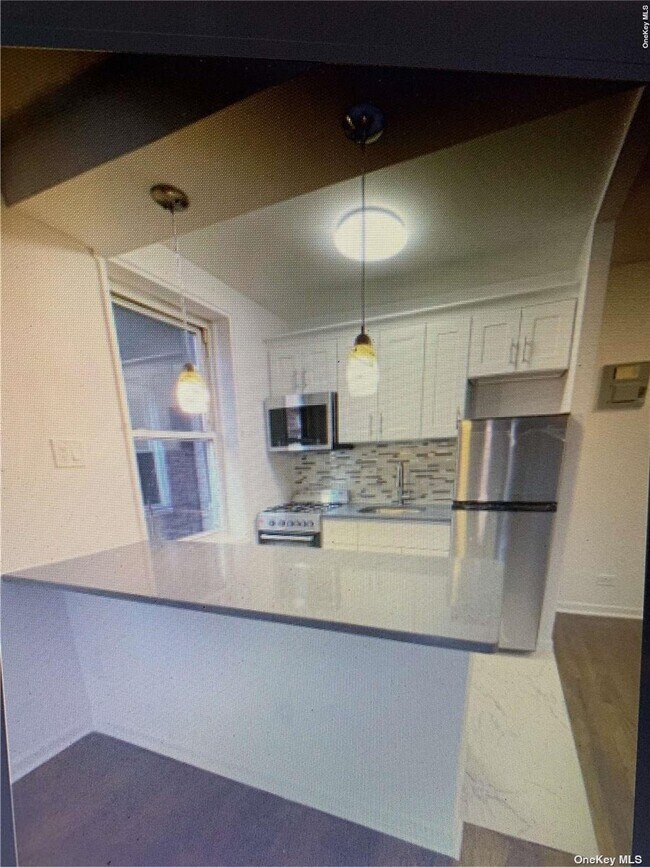 143-25 84th Dr in Queens, NY - Building Photo - Building Photo