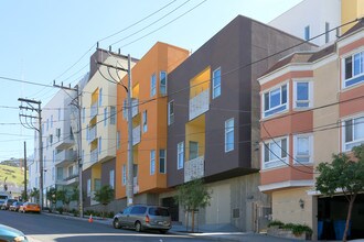 Bayview Hills Gardens in San Francisco, CA - Building Photo - Building Photo