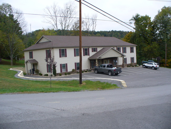 Freedom I and II in Fairmont, WV - Foto de edificio - Building Photo