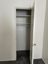 441 36th St, Unit upper in Manhattan Beach, CA - Foto de edificio - Building Photo