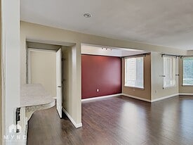 2530 15th Ave W, Unit 501 in Seattle, WA - Building Photo