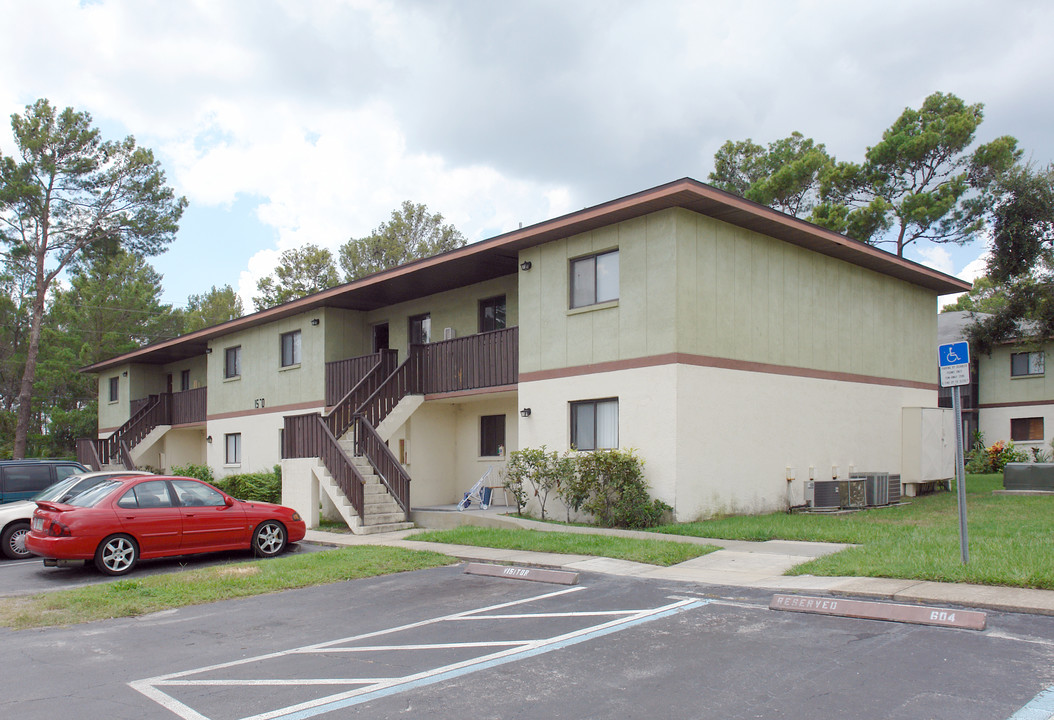 College Pines in Cocoa, FL - Building Photo