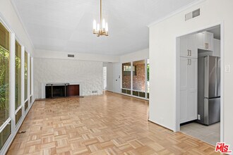 11623 Canton Pl in Los Angeles, CA - Building Photo - Building Photo