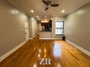 323 Lincoln Pl in Brooklyn, NY - Foto de edificio - Building Photo