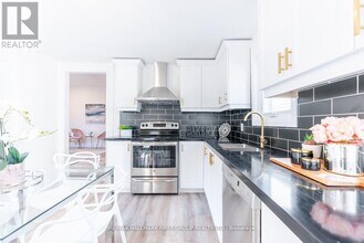 53 Queenston St in St Catharines, ON - Building Photo - Building Photo