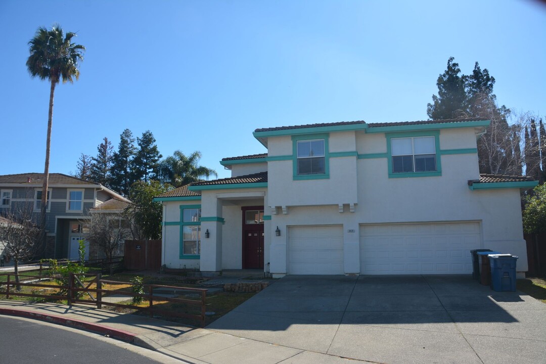 4939 Eureka Mine Ct in Antioch, CA - Building Photo