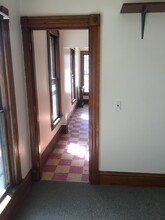 337 1/2 Pearl St, Unit #2 in Burlington, VT - Building Photo - Building Photo