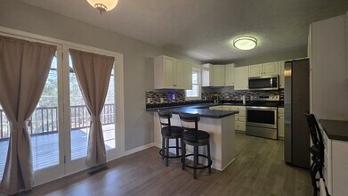 144 Whitson Rd in Gray, TN - Building Photo - Building Photo