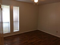 9306 Longstaff Dr photo'