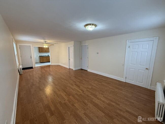 251 Henry St in South Amboy, NJ - Building Photo - Building Photo