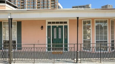 3208 Cole Ave, Unit 2302 in Dallas, TX - Building Photo - Building Photo