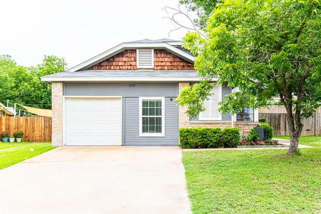 1217 Silverton Ct in Austin, TX - Building Photo - Building Photo