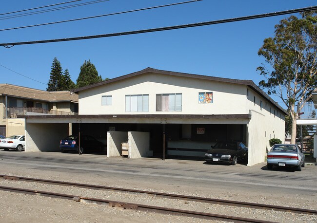 4845 Terrace Ave in Oxnard, CA - Building Photo - Building Photo