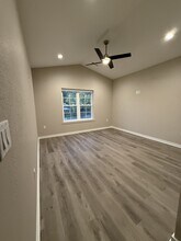 2155 W Mill Rd in Glendale, WI - Building Photo - Building Photo