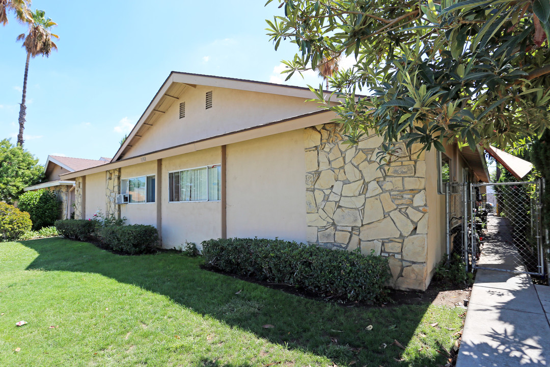 1502 E Locust Ave in Orange, CA - Building Photo